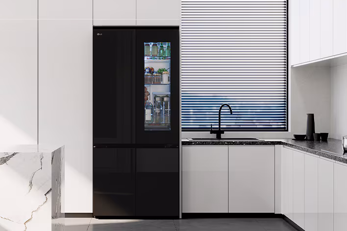Premium Flat Mirror Design LG InstaView 612L
